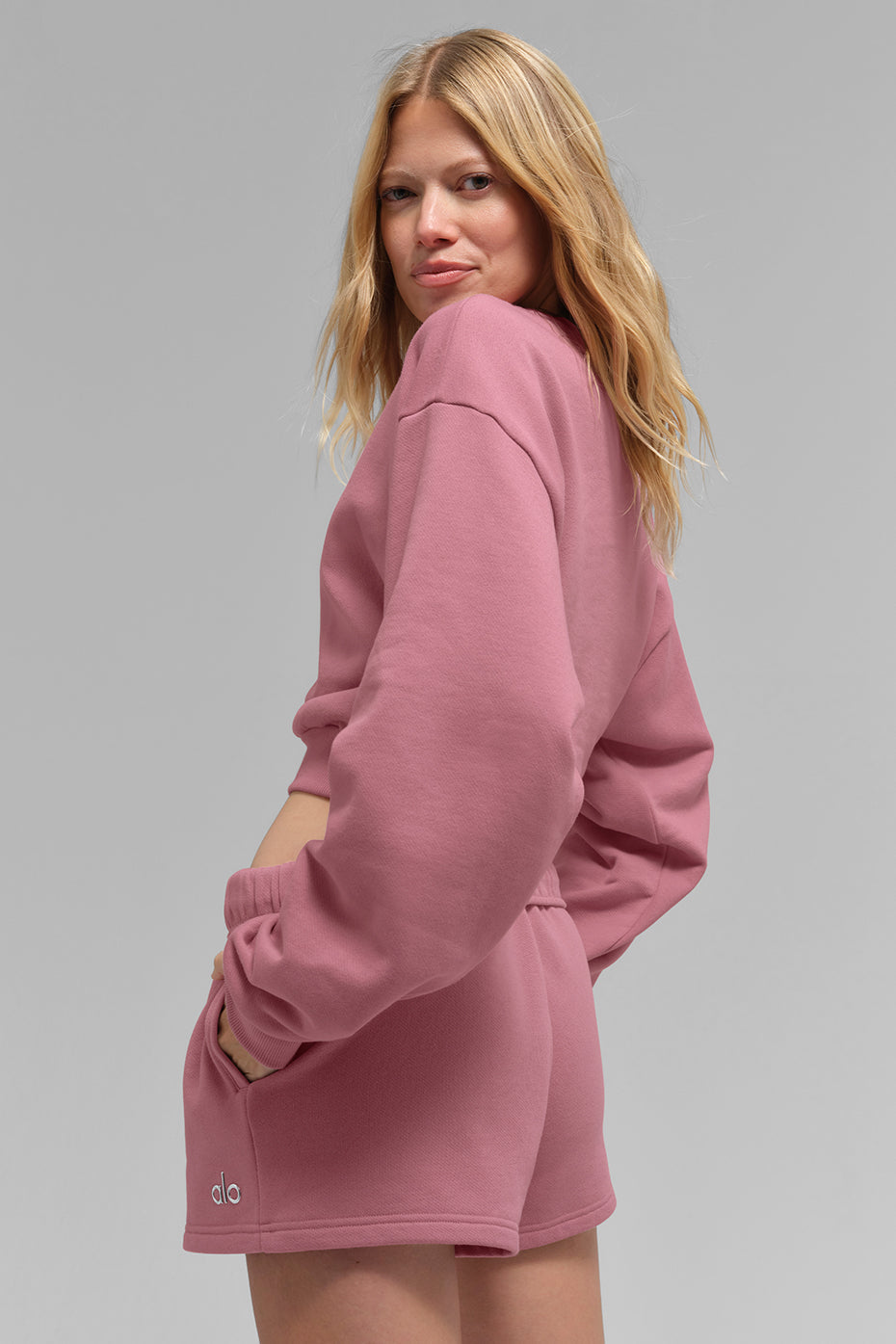 Cropped Accolade Crewneck - Pink Wild Rose